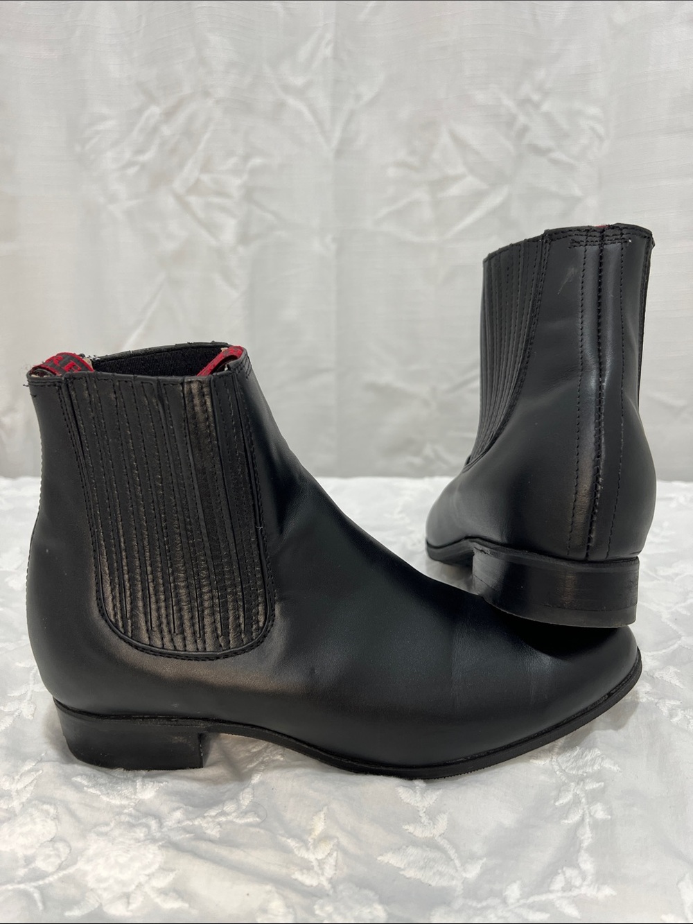 Men's Black Leather Chukka Boots with Elastic Side Panels